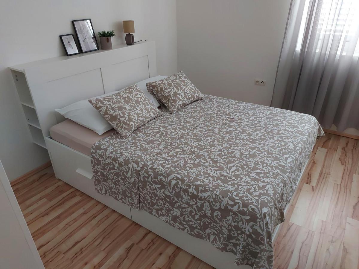 Apartment Style