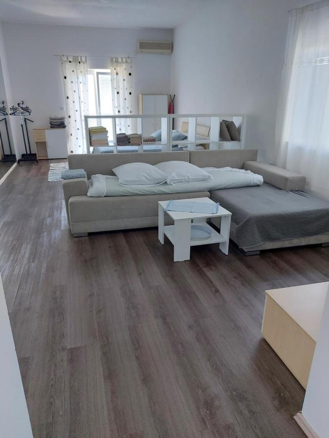 Apartment Style Kastela