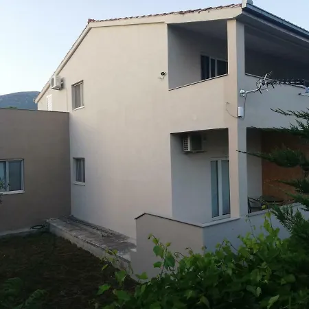 Vita Style Kastela Exterior photo